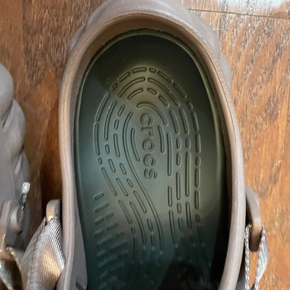 CROCS these echo